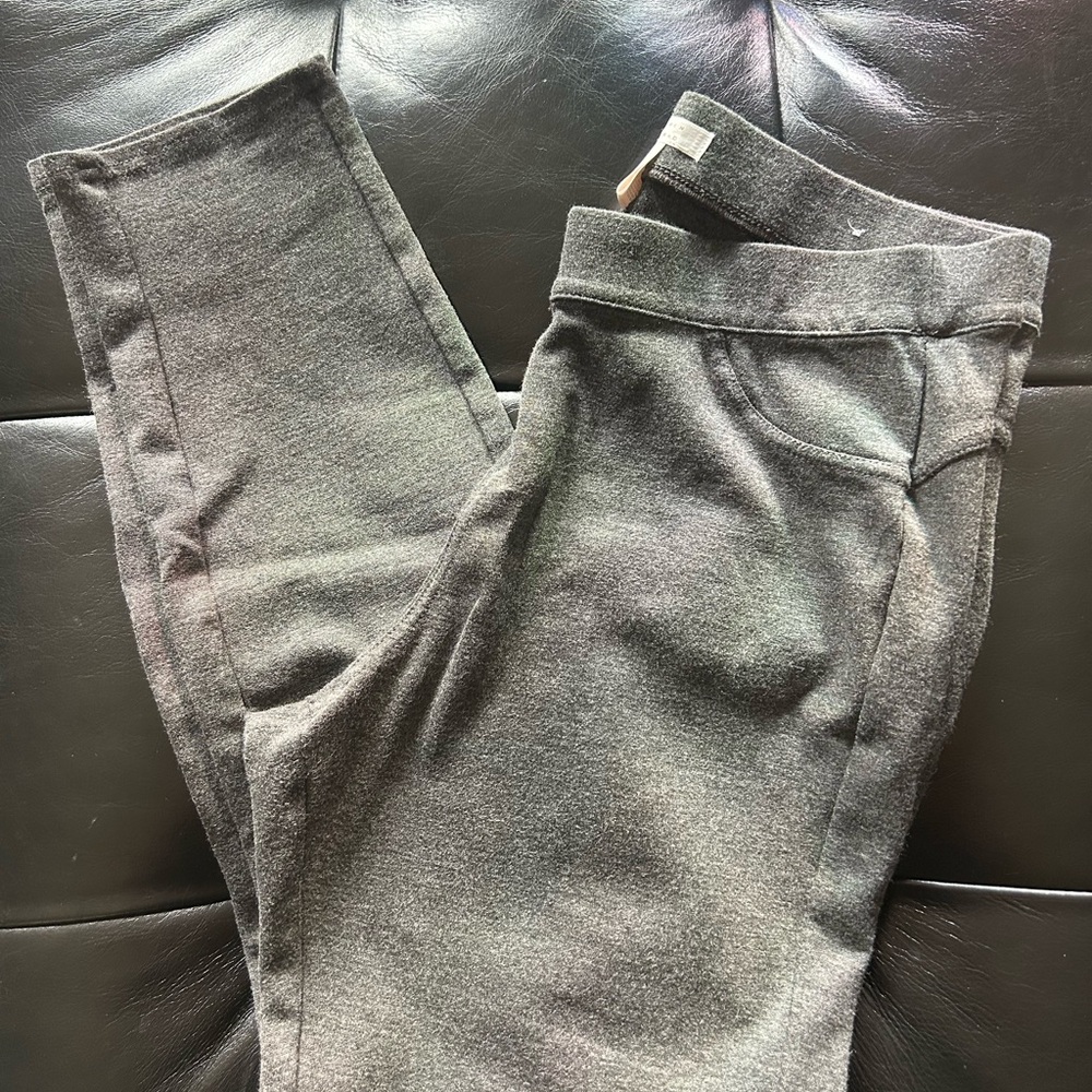 LC Lauren Conrad Women’s Grey Leggings Pants Medium Short